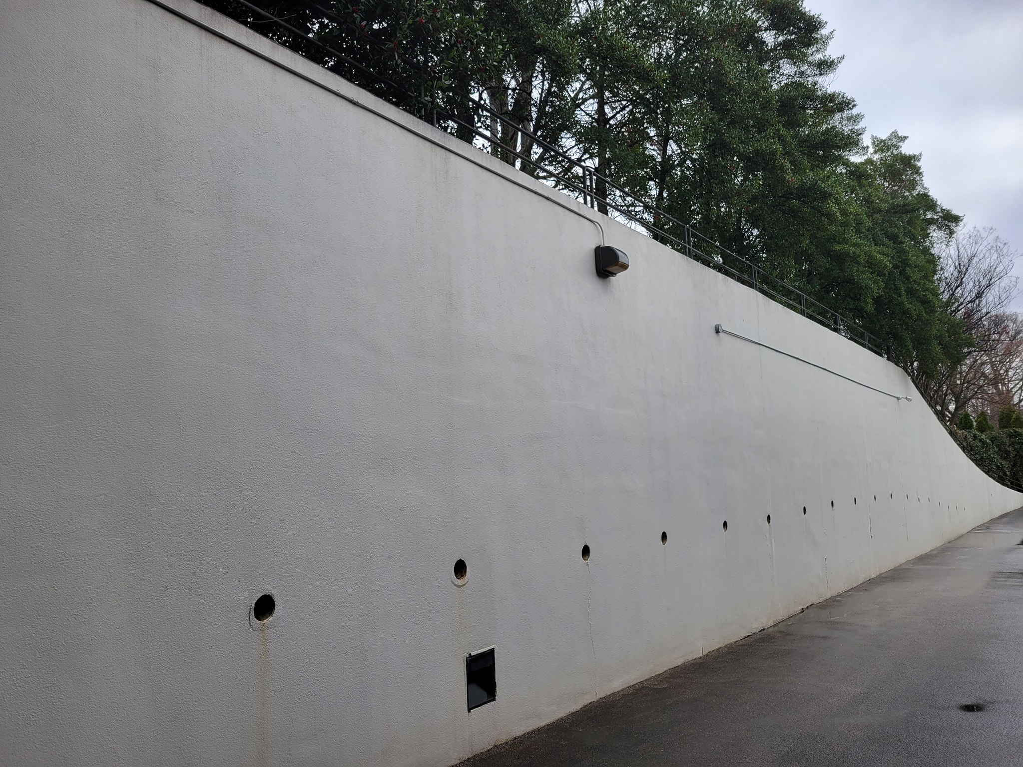 Commercial retaining wall after cleaning