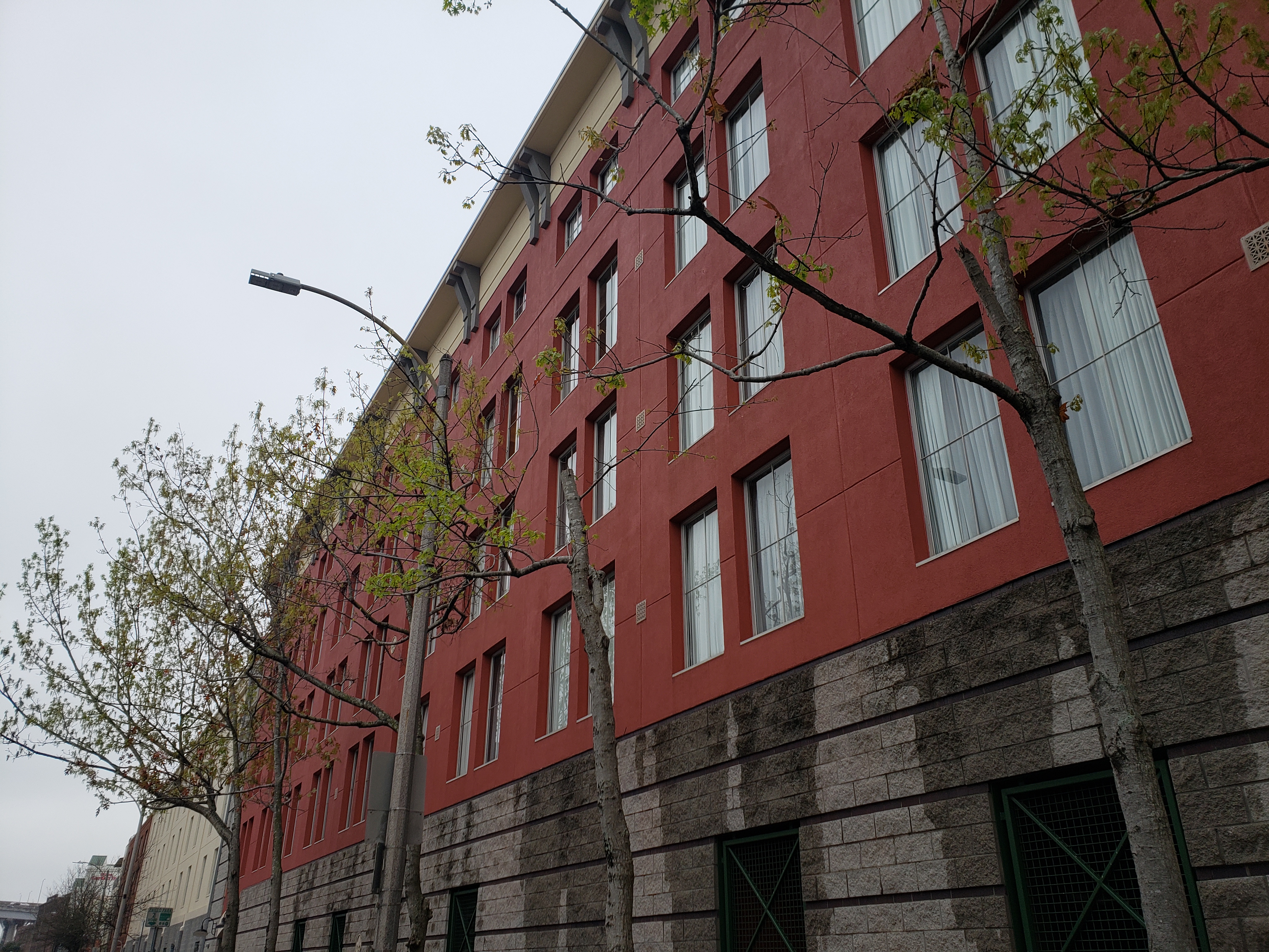 Commercial window cleaning in Metairie